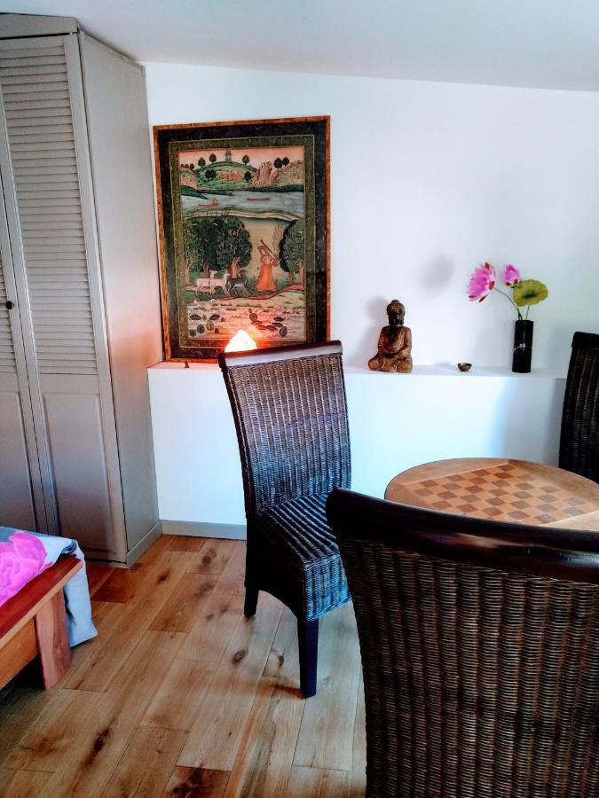 Rosemary Cottage Sergines Bagian luar foto